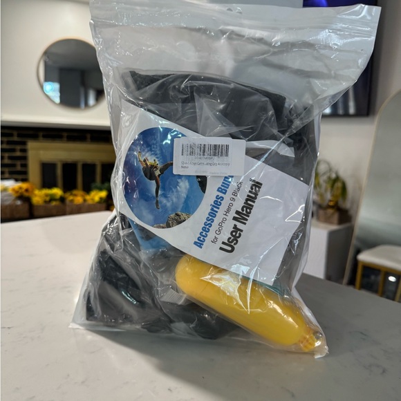 LAST PRICE🍒🤍 accessories kit bundle for GoPro hero 9 - Picture 8 of 8